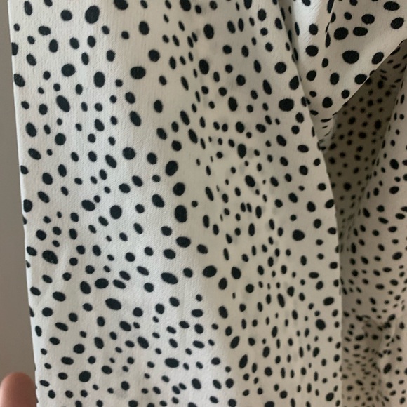 SHEIN TIE IN FRONT TOP - Picture 3 of 3